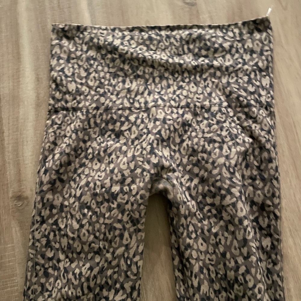 Spanx cheetah print leggings